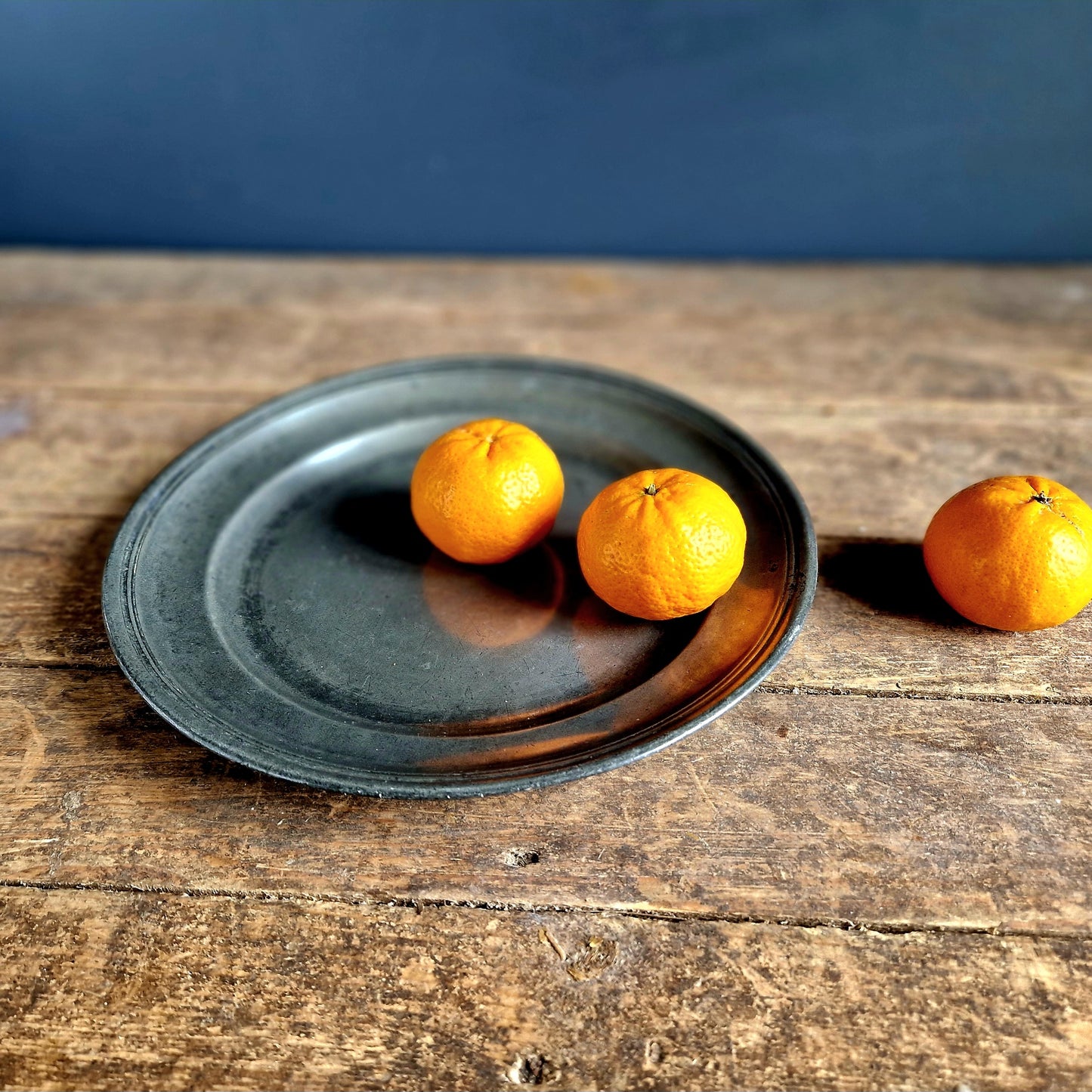 Assiette en étain du XVIIIe siècle.