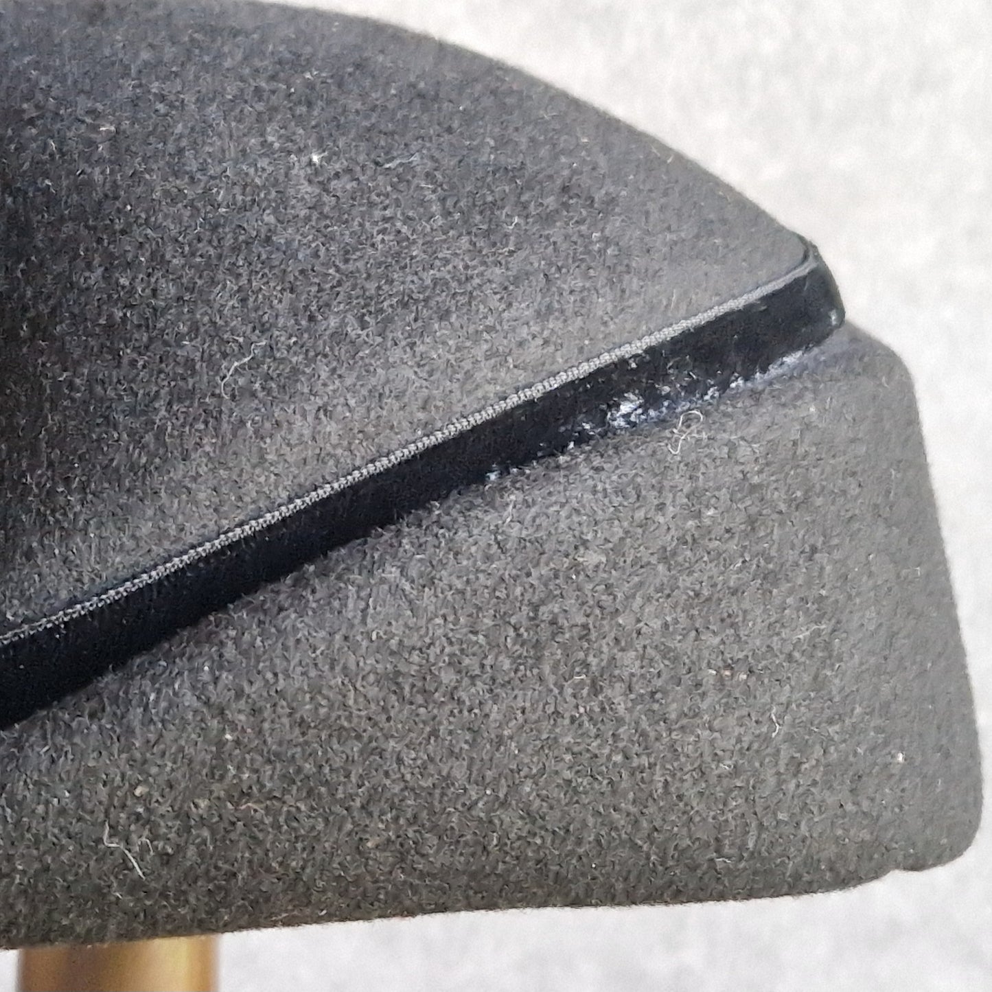 French ladies vintage 1950s black felt hat. Black French perch hat.