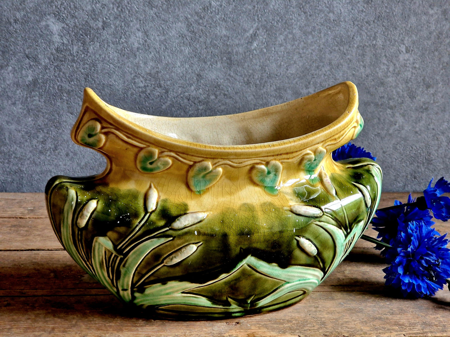 Jardinière barbotine ancienne française. Jardinière Art Nouveau 1910.