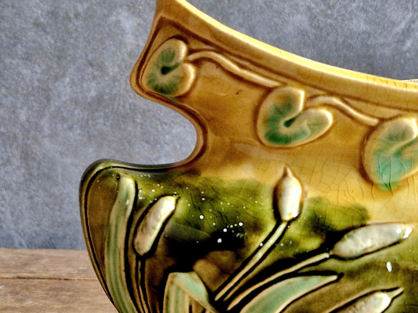 Jardinière barbotine ancienne française. Jardinière Art Nouveau 1910.