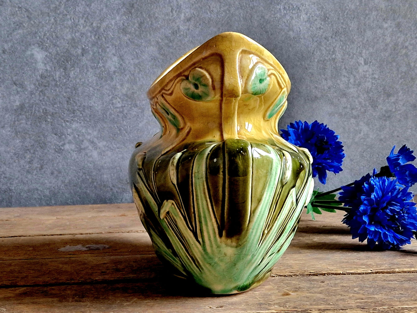 Jardinière barbotine ancienne française. Jardinière Art Nouveau 1910.