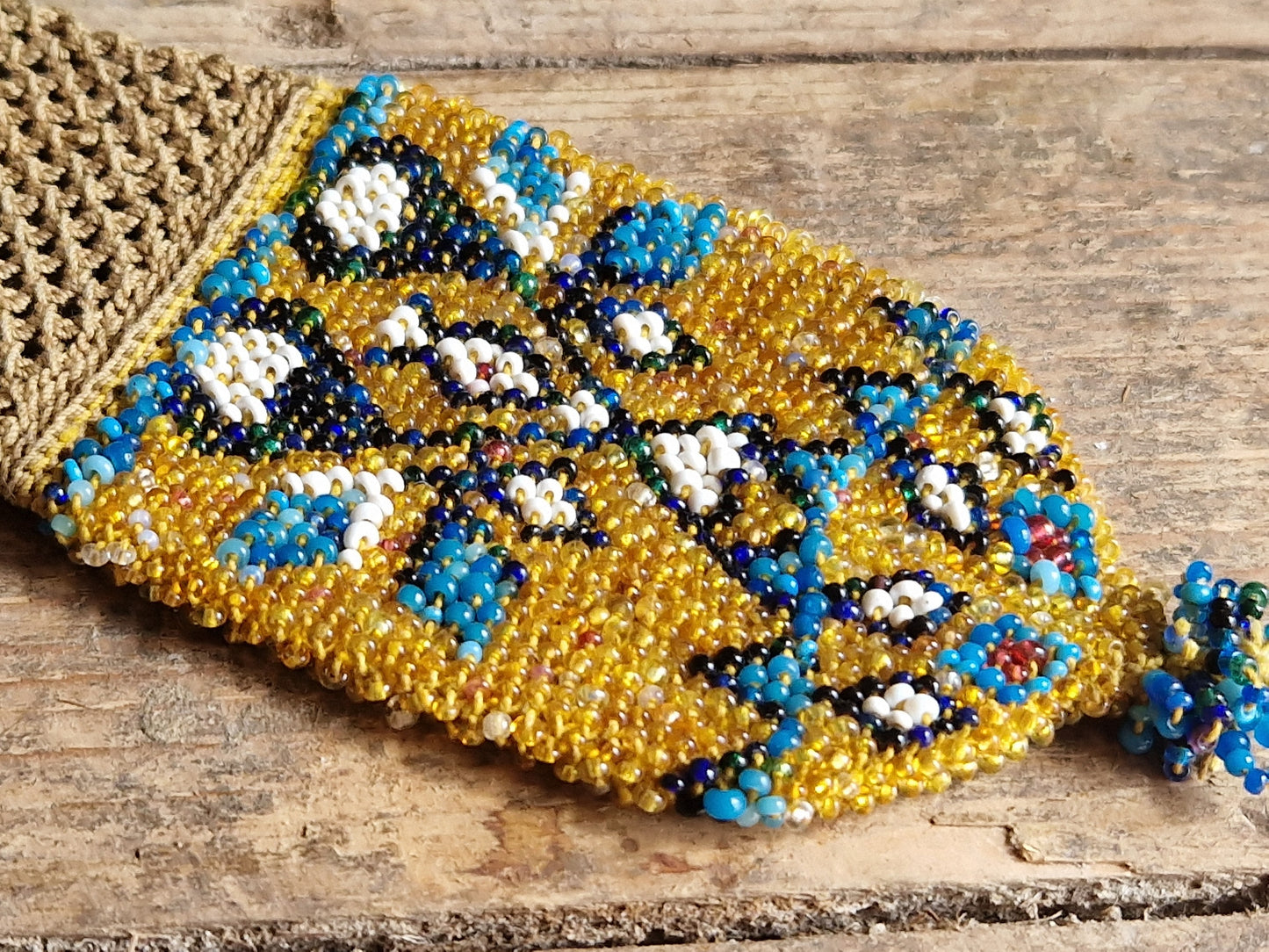 Antique misers purse. French beaded misers purse. Antique costume accessory.
