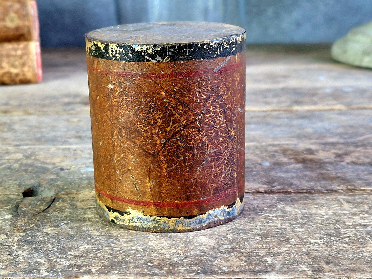 French antique apothecary bottle. Antique pharmacy bottle "Tinct de Aloe" with toleware lid.