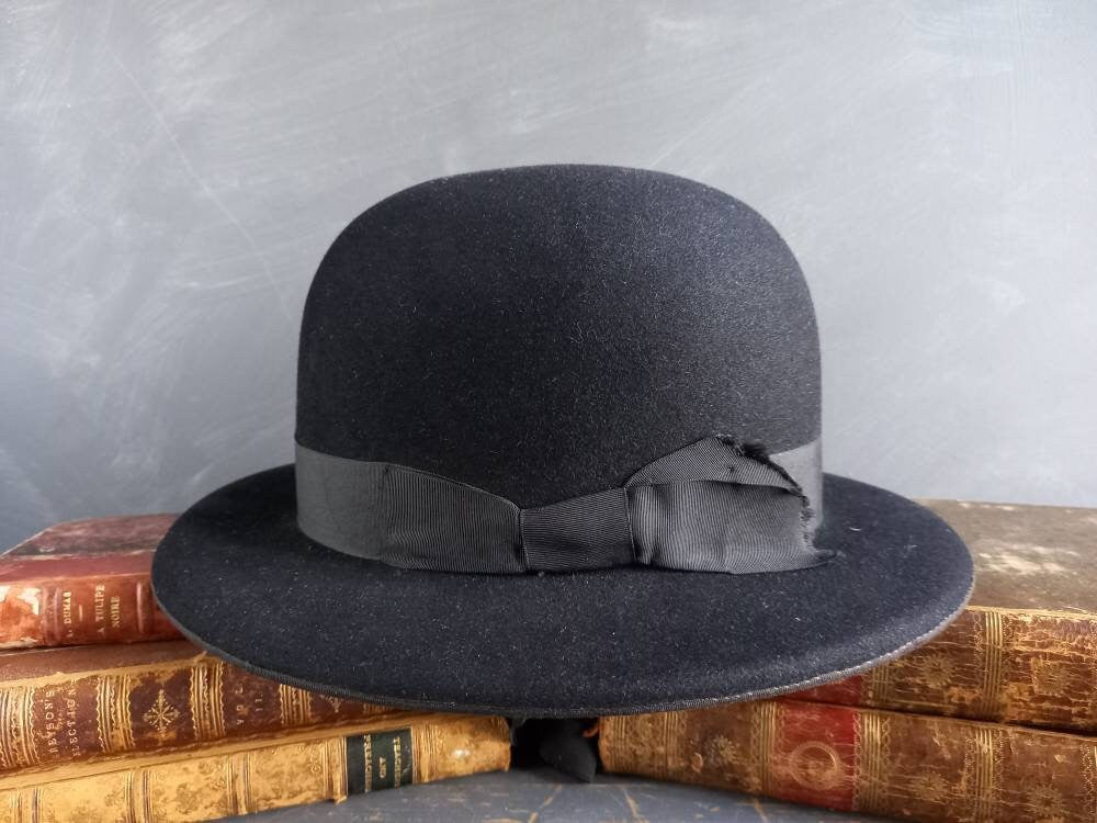 Chapeau ancien en feutre de style édouardien - Tress &amp; Co. Londres, époque Downton Abbey