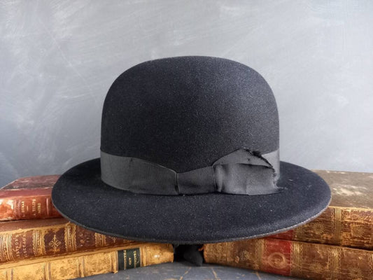 Chapeau ancien en feutre de style édouardien - Tress &amp; Co. Londres, époque Downton Abbey