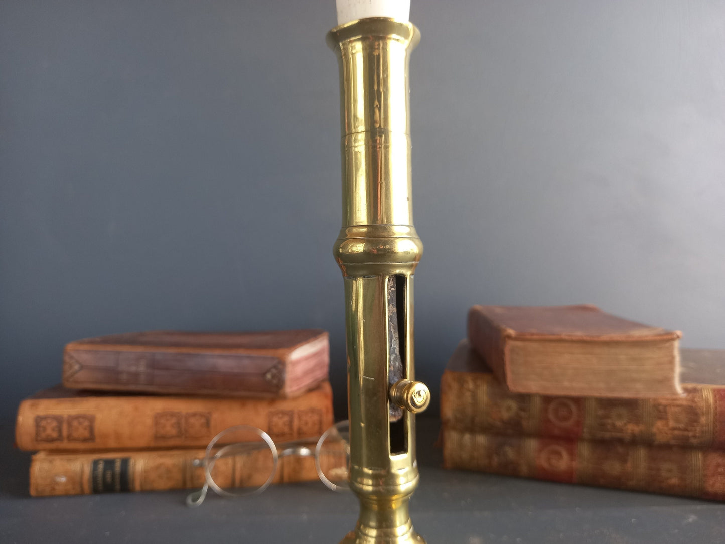 Chandelier en laiton antique français, bougeoir du milieu du XIXe siècle