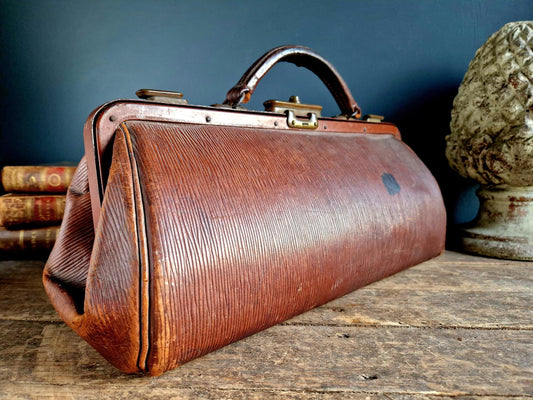 Steampunk Gladstone bag French doctors bag.