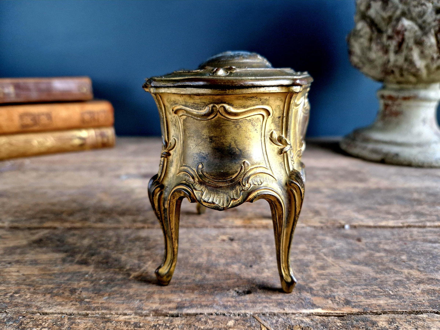 Antique jewelry box. French jewelry box. Trinket box.