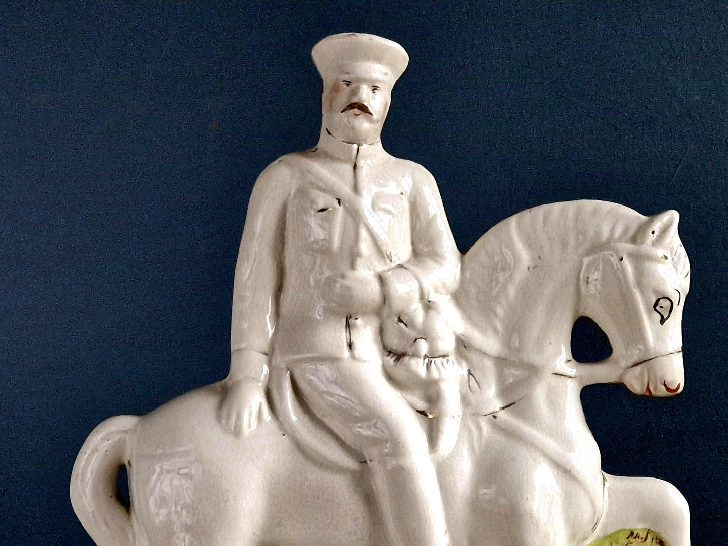 Statue antique de Staffordshire Flatback : Lord Kitchener à cheval