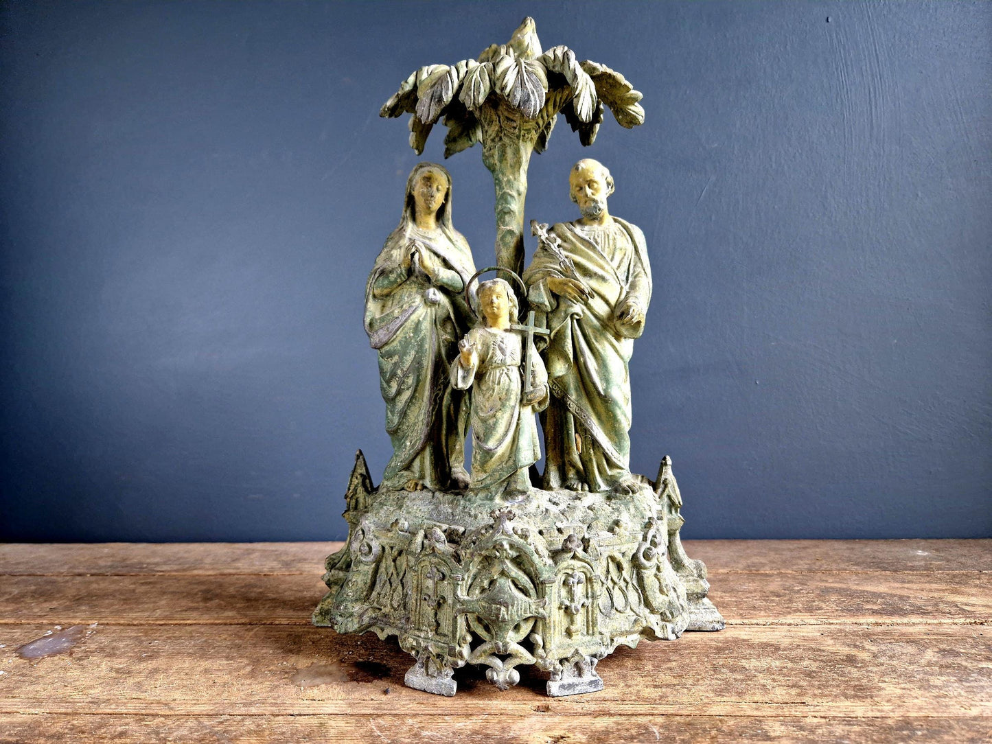 Statue religieuse française antique : Marie, Joseph et Jésus