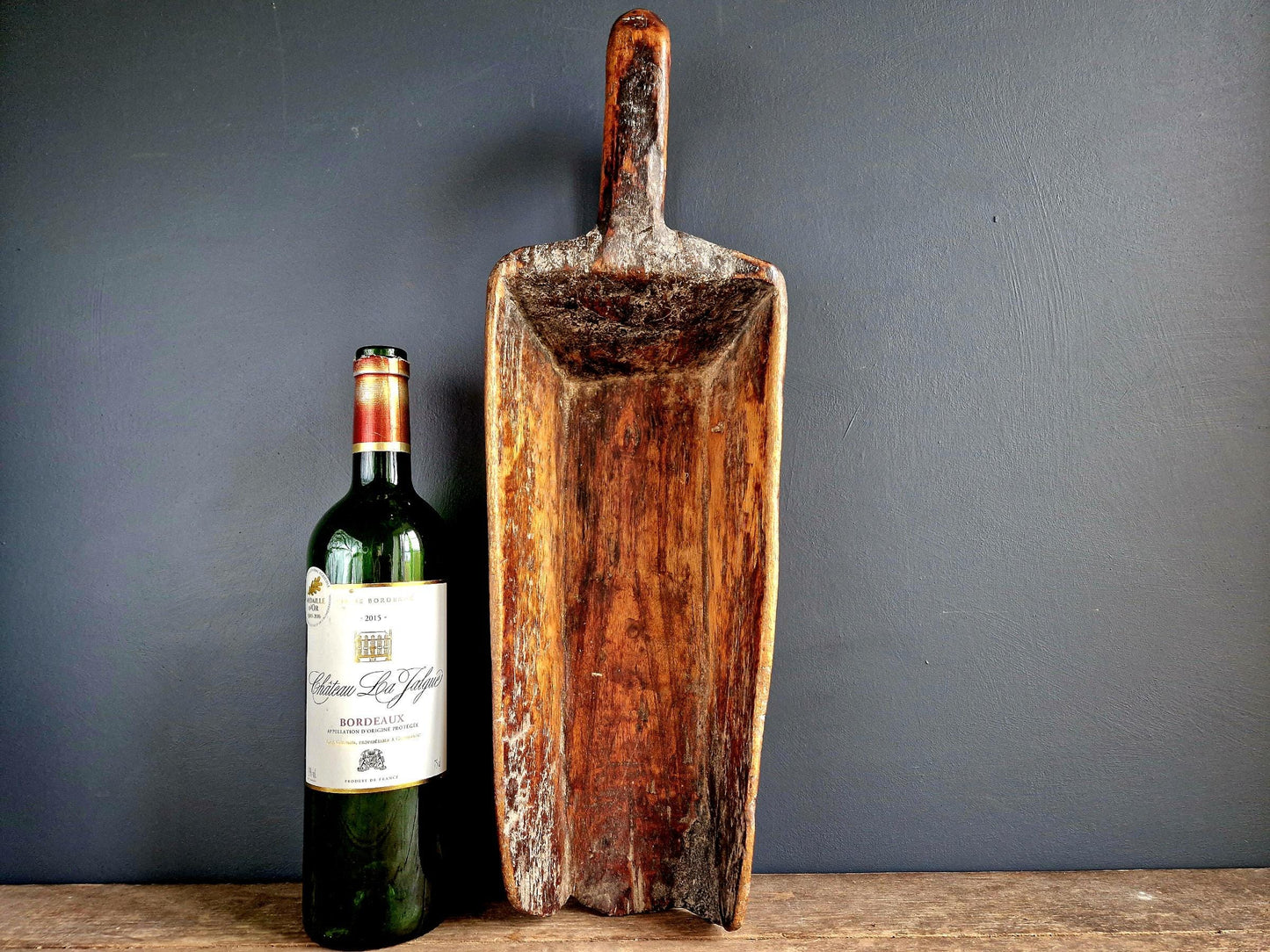 Pelle en bois ancienne française, décoration de cuisine rustique de style ferme