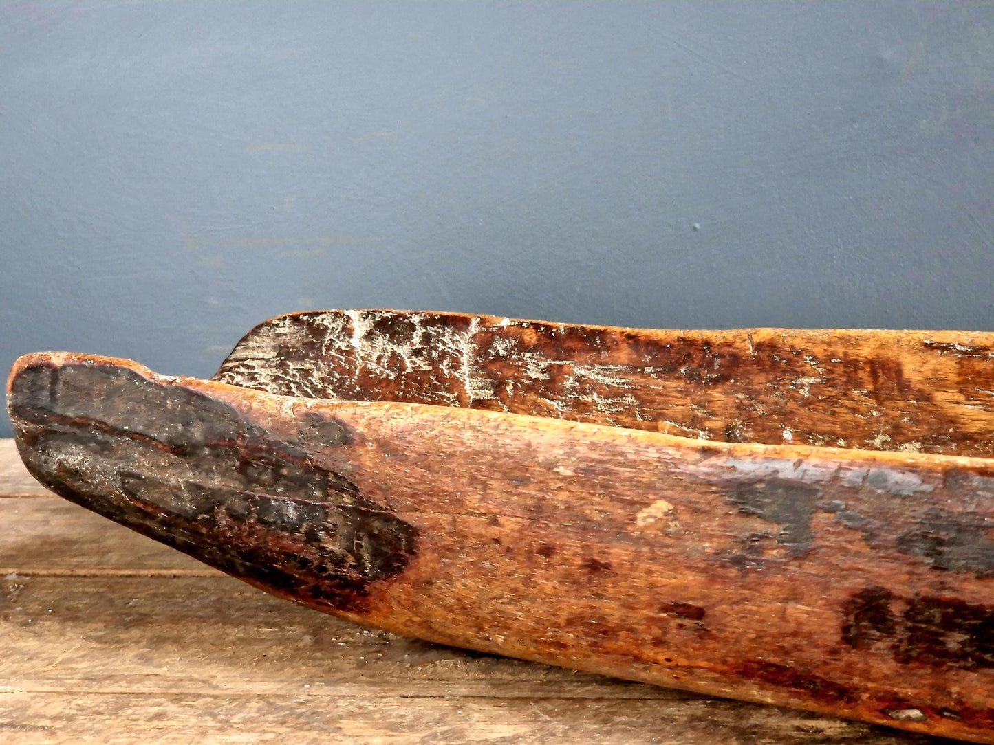 Pelle en bois ancienne française, décoration de cuisine rustique de style ferme