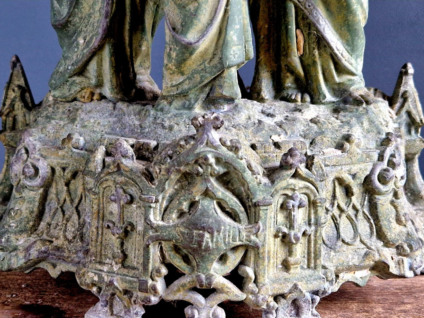 Statue religieuse française antique : Marie, Joseph et Jésus
