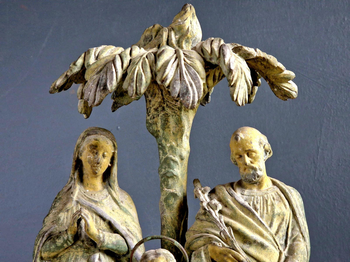Statue religieuse française antique : Marie, Joseph et Jésus