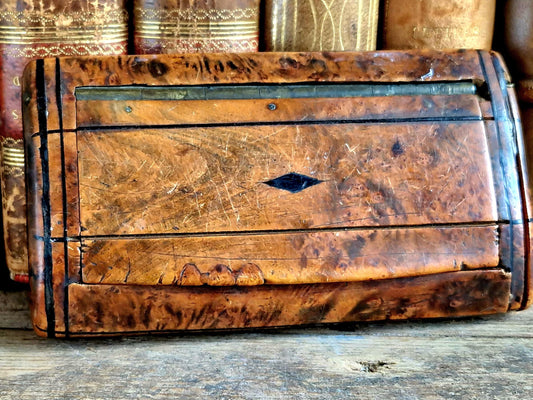 Antique snuff box French wooden snuff box 19th century.