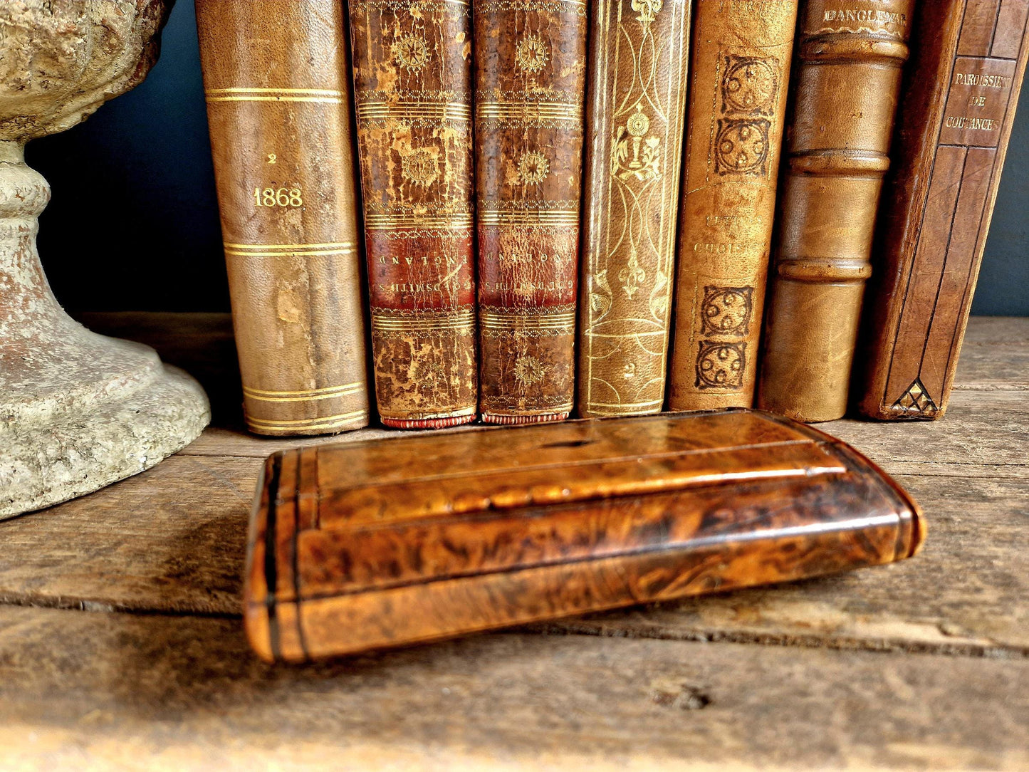 Antique snuff box French wooden snuff box 19th century.
