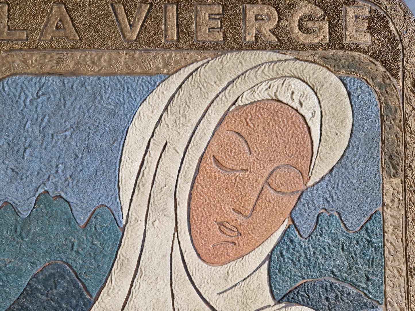 French vintage religious sign showing the Virgin Mary and the ring.