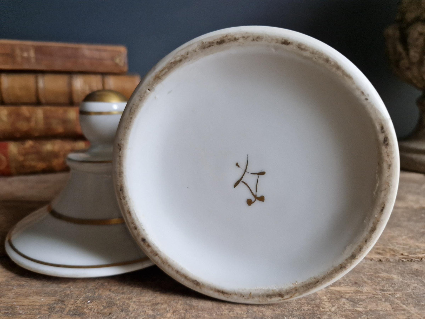 Pot d'apothicaire français ancien : Présentoir à aconit en porcelaine de Paris
