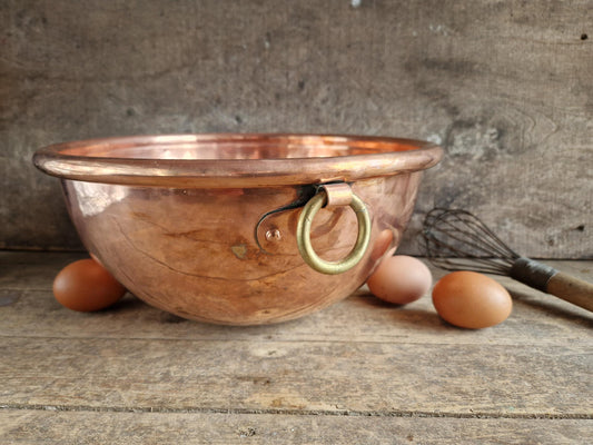 French copper egg whisking bowl. French kitchen copper ware.