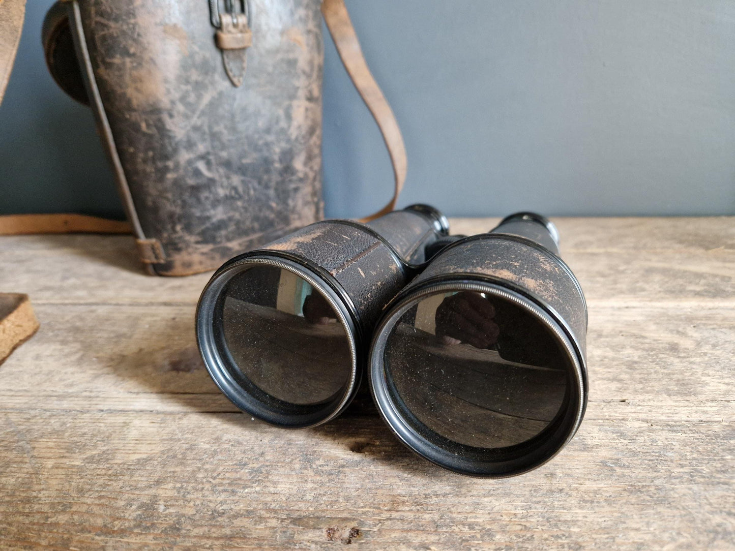 Jumelles anciennes françaises : Radiguet Paris, étui en cuir, époque Première Guerre mondiale