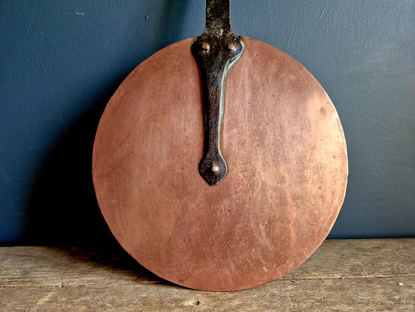 Couvercle de casserole ancien en cuivre français - Décoration de cuisine de style campagnard